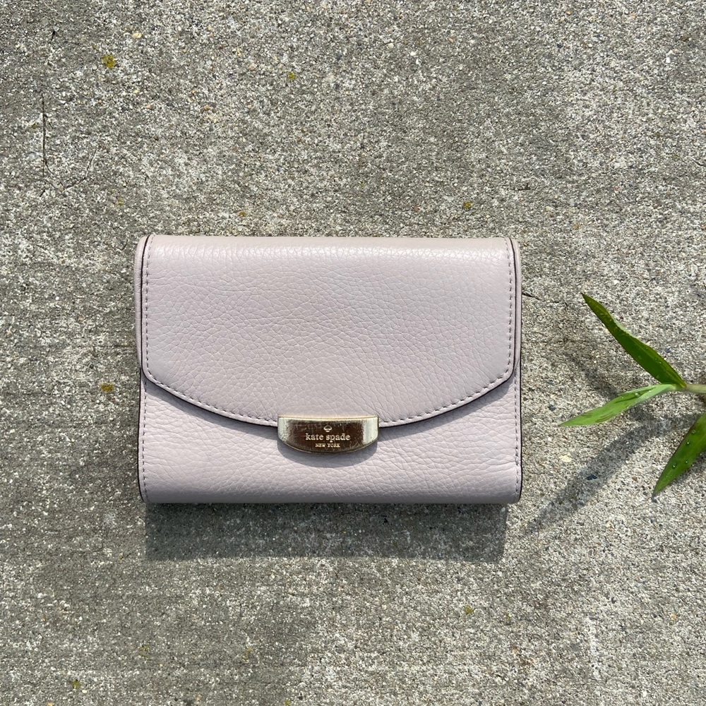 Kate Spade Gray Wallet Sleek Leather Design